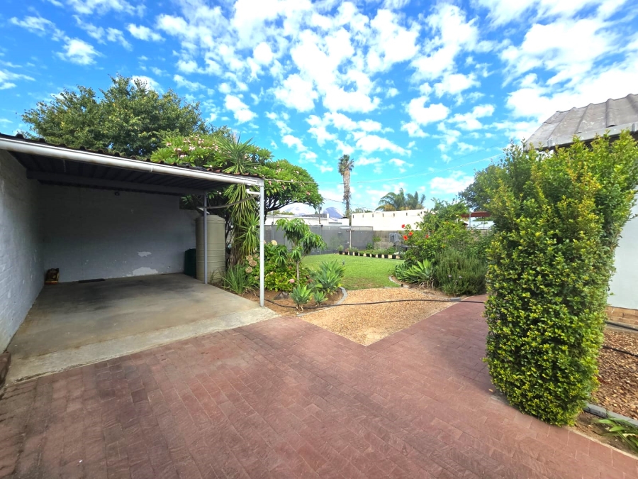 2 Bedroom Property for Sale in Paarl North Western Cape